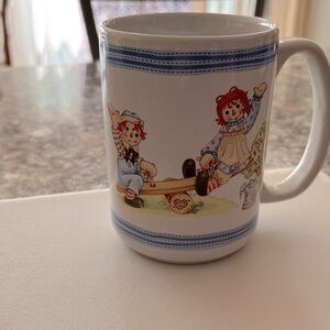 Vintage Raggedy Ann and Andy Ceramic Mug 12 ozs